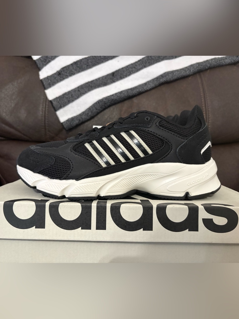 Black and white adidas crazy chaos 2000 brand new in box womens size 5